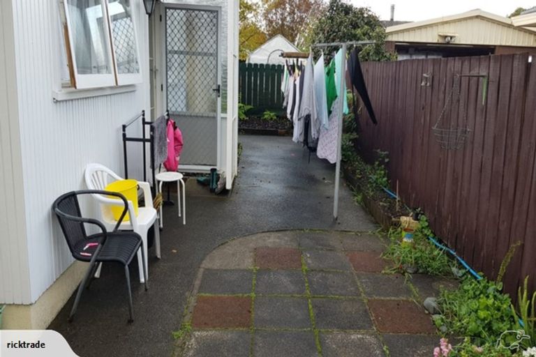 Photo of property in 1/5 Grove Road, Papakura, 2110