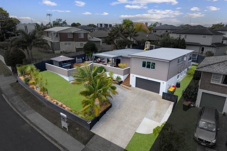 Photo of property in 64 O'halloran Road, Howick, Auckland, 2014