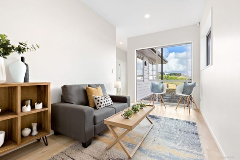 Photo of property in 17 Mcintosh Drive, Pokeno, 2471