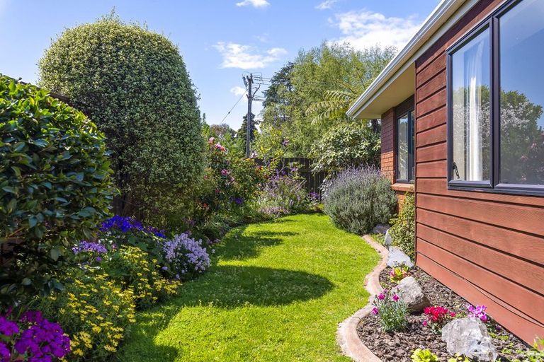 Photo of property in 2 Heihei Place, Paraparaumu, 5032
