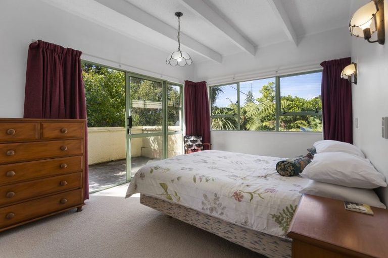 Photo of property in 38 Saxton Road, Upper Vogeltown, New Plymouth, 4371