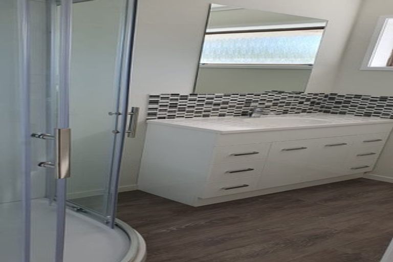 Photo of property in 1/8 Gibson Road, Tuakau, 2121