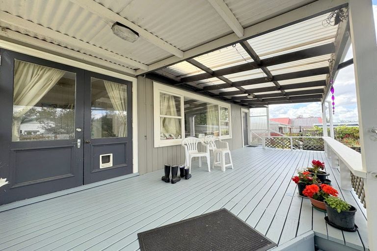 Photo of property in 12 Grant Street, Dannevirke, 4930