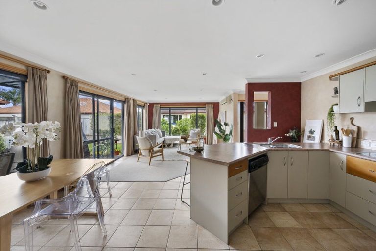 Photo of property in 25a Pembroke Street, Taradale, Napier, 4112