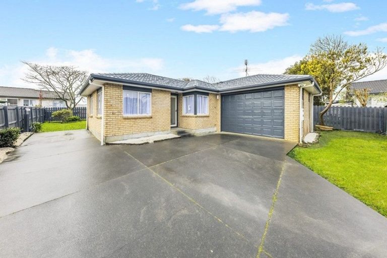 Photo of property in 5 Reyland Close, Weymouth, Auckland, 2103