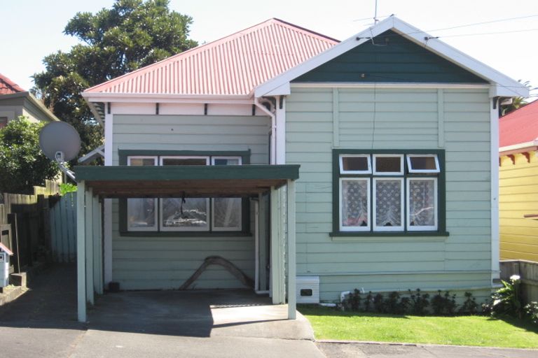 Photo of property in 16 Church Place, Whanganui, 4500