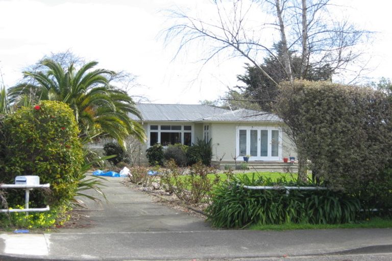 Photo of property in 15 Daniell Street, Bulls, 4818