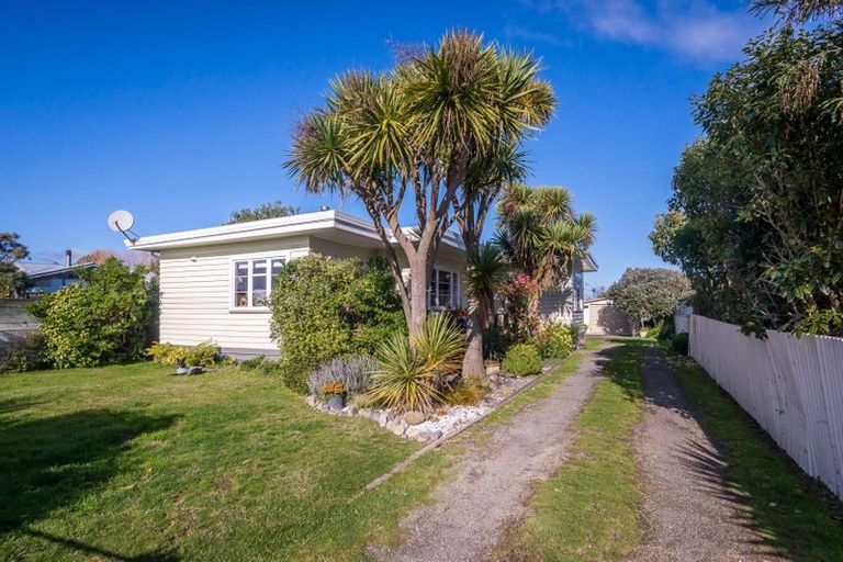 Photo of property in 35 Kiharoa Street, Otaki Beach, Otaki, 5512