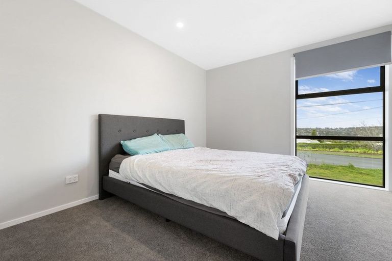 Photo of property in 125b Woodglen Road, Glen Eden, Auckland, 0602