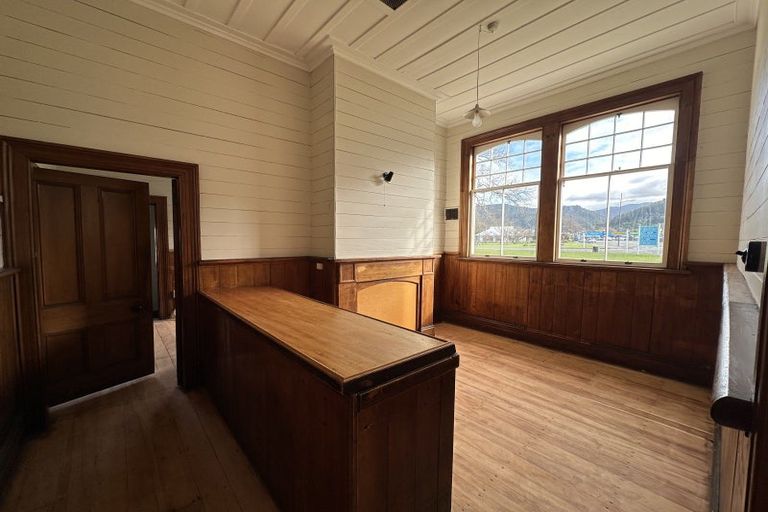 Photo of property in 70 Fitzherbert Street, Hokitika, 7810