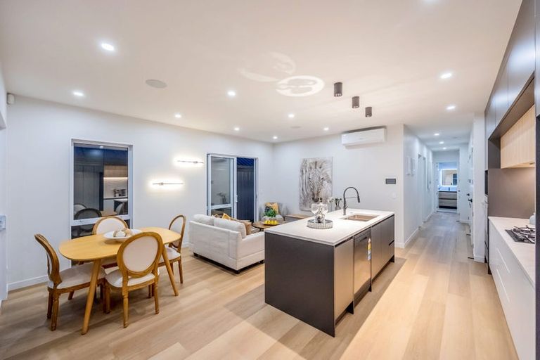 Photo of property in 36 Horokaka Street, Massey, Auckland, 0614