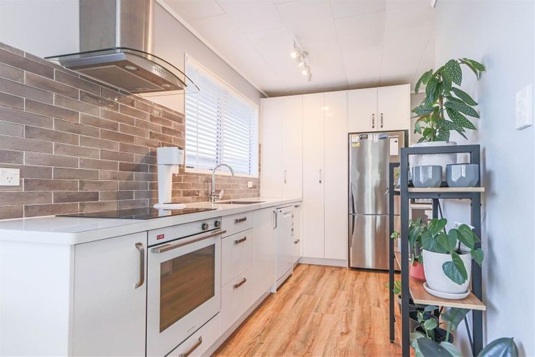 Photo of property in 56 Matai Street, Inglewood, 4330