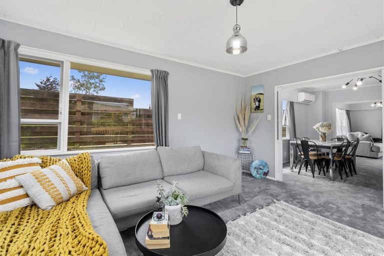 Photo of property in 11 Ries Street, Dannevirke, 4930