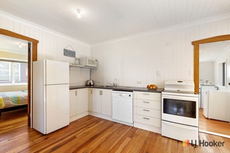 Photo of property in 51 Beach Road, Waihi Beach, 3611