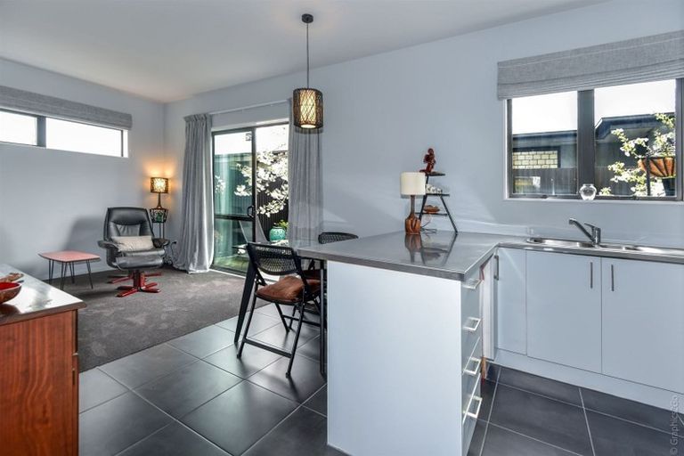 Photo of property in 42c Oram Avenue, New Brighton, Christchurch, 8061