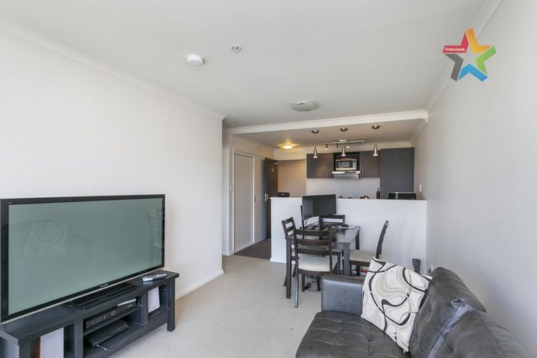 Photo of property in Monvie Apartments, 704/15 Holland Street, Te Aro, Wellington, 6011
