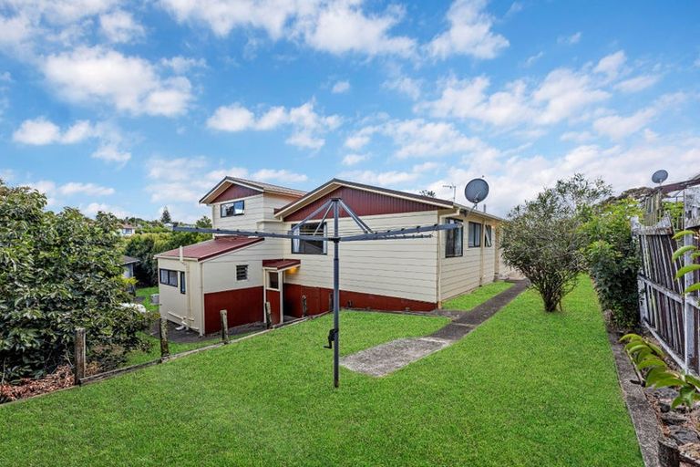 Photo of property in 12 Pisces Road, Glen Eden, Auckland, 0602