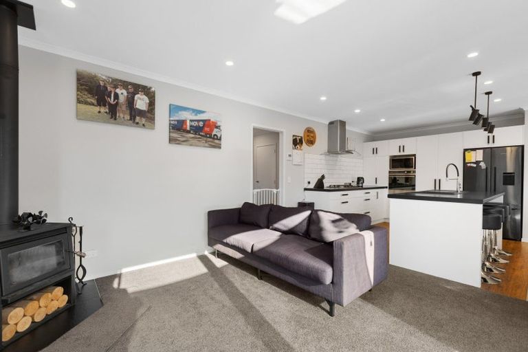 Photo of property in 22 Dreaver Drive, Waitara, 4320