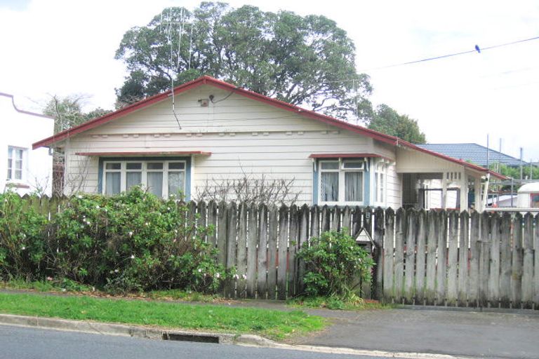 Photo of property in 8 Boswell Street, Te Kamo, Whangarei, 0112