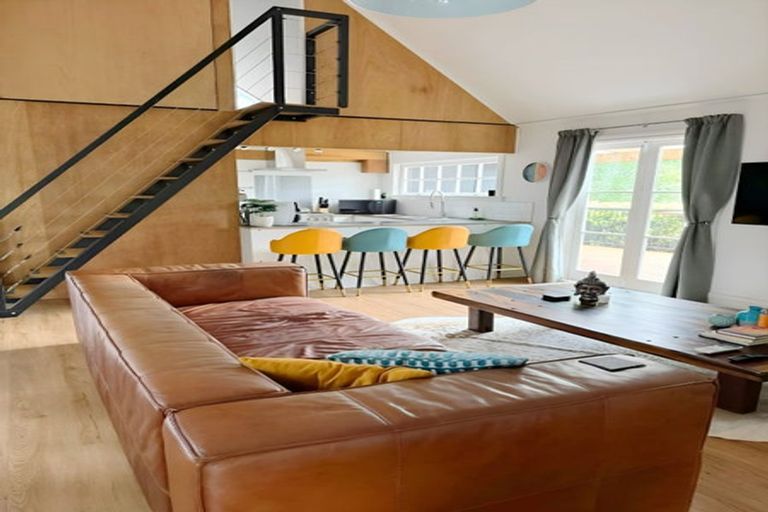 Photo of property in 12 Onewhero Road, Kaukapakapa, Warkworth, 0984