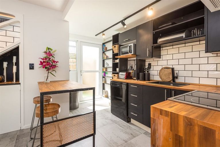 Photo of property in 4/347 Armagh Street, Linwood, Christchurch, 8011