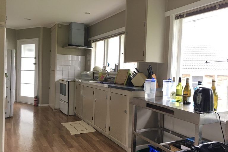 Photo of property in 44 Aurea Avenue, Pakuranga, Auckland, 2010