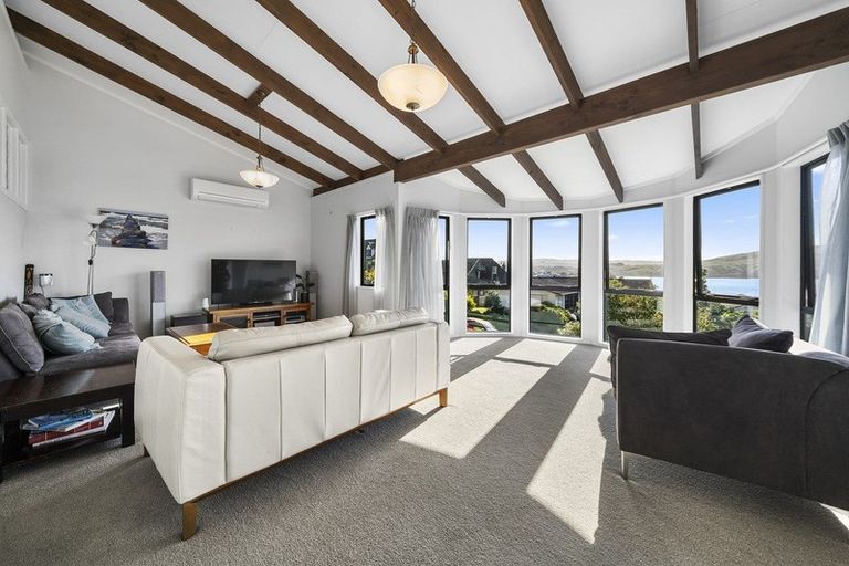 Photo of property in 37 Leeward Drive, Whitby, Porirua, 5024