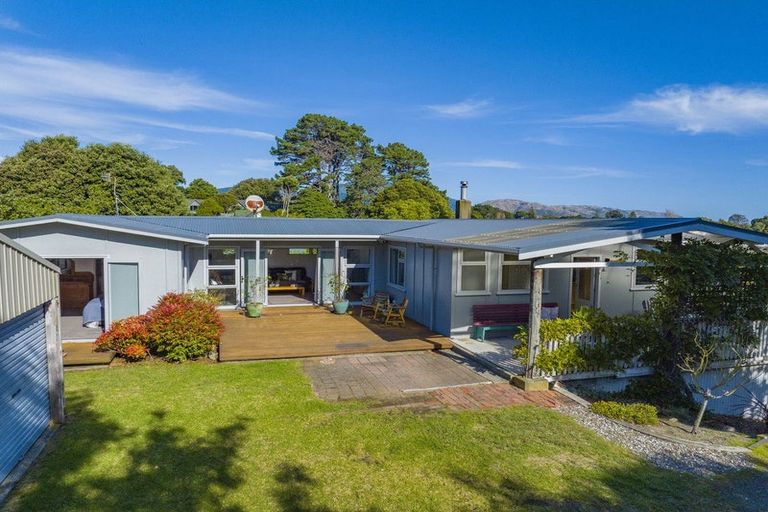 Photo of property in 51-53 Tennis Court Road, Raumati South, Paraparaumu, 5032