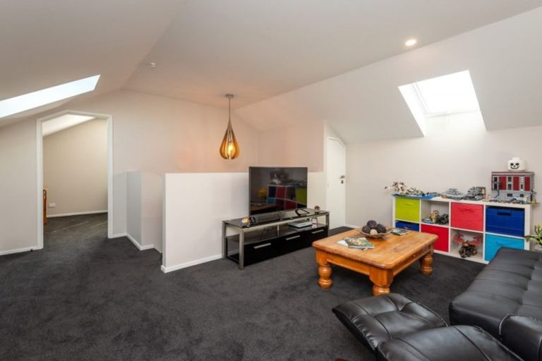 Photo of property in 41 Waterstock Way, Parklands, Christchurch, 8083