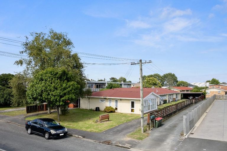 Photo of property in 43 Cameron Road, Bluff Hill, Napier, 4110