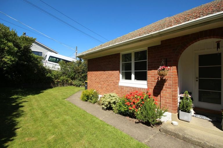 Photo of property in 9 Ohau Street, Ravensbourne, Dunedin, 9022