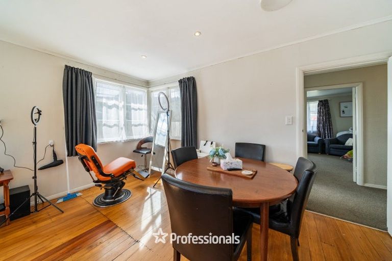 Photo of property in 23 Kereru Grove, Stokes Valley, Lower Hutt, 5019