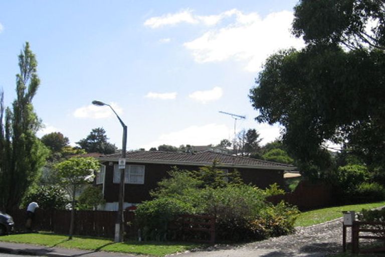 Photo of property in 5 Cedar Heights Avenue, Massey, Auckland, 0614