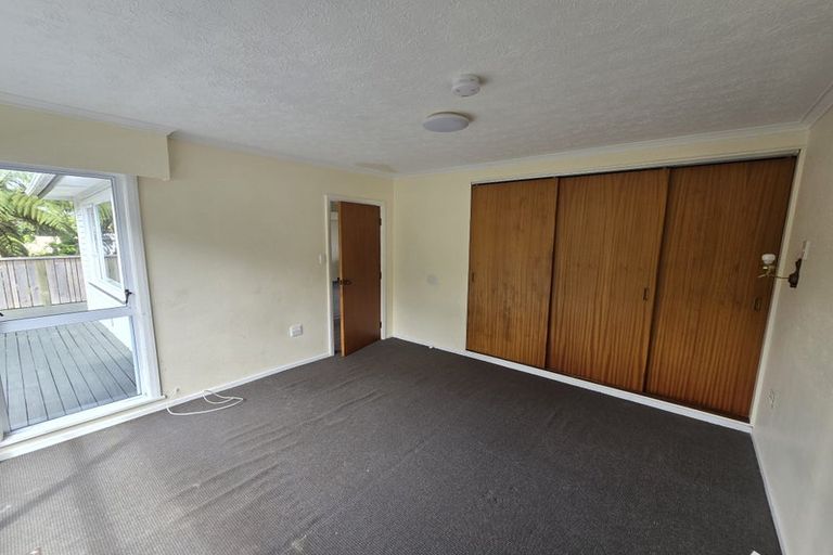 Photo of property in 21 Olivia Crescent, Tawa, Wellington, 5028