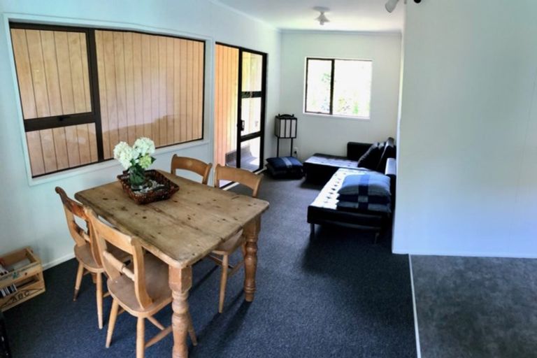 Photo of property in 91 Glenesk Road, Piha, New Lynn, 0772