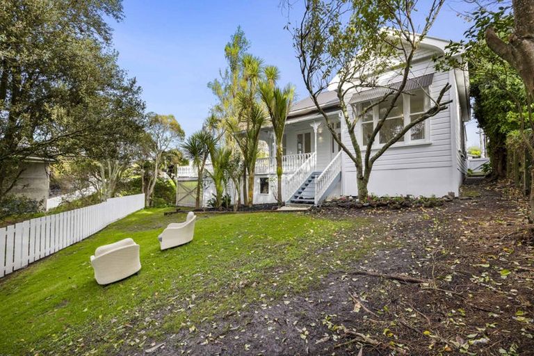 Photo of property in 25 Princes Street, Northcote Point, Auckland, 0627