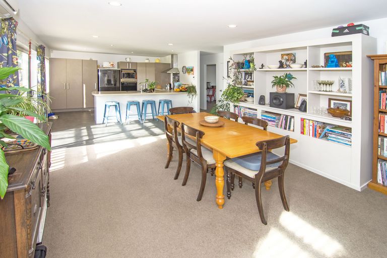 Photo of property in 19 Nash Place, Masterton, 5810