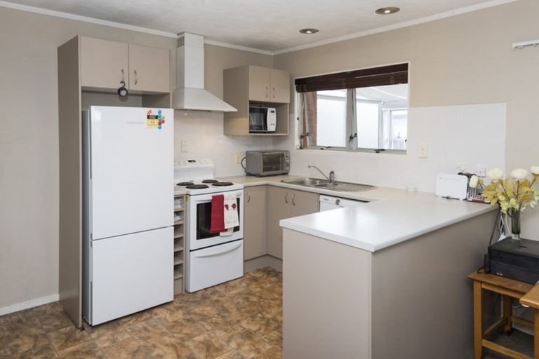 Photo of property in 1/17 Liam Place, Half Moon Bay, Auckland, 2012