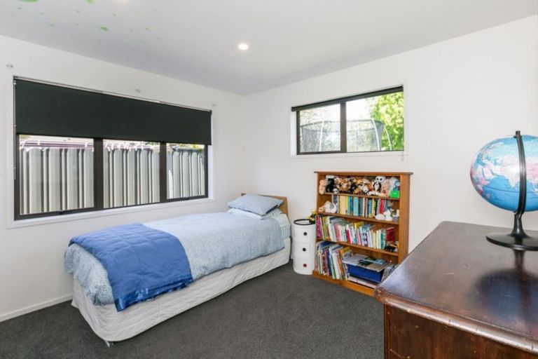 Photo of property in 22 Fairview Place, Havelock North, 4130