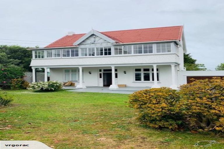 Photo of property in 27 Islington Avenue, New Lynn, Auckland, 0600