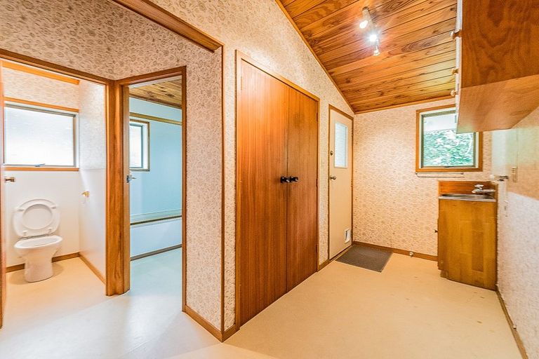 Photo of property in 3 Hebe Place, Birkenhead, Auckland, 0626