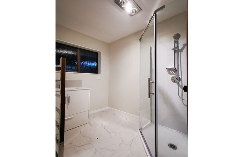 Photo of property in 6/320 Pakuranga Road, Pakuranga Heights, Auckland, 2010