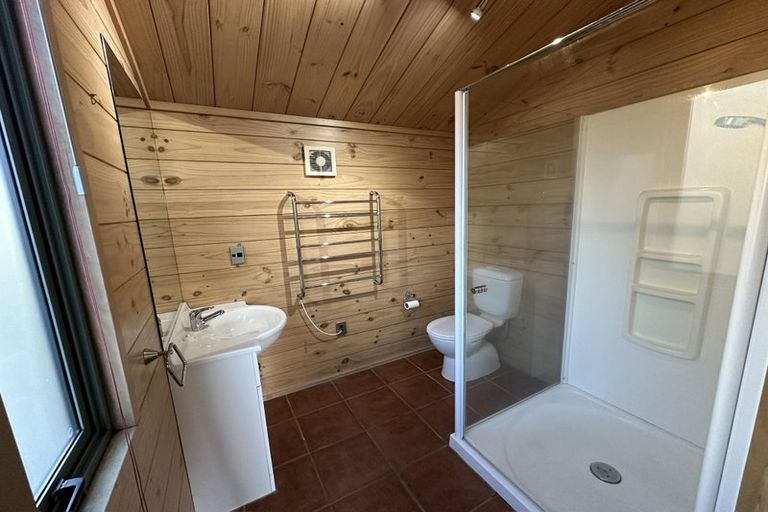 Photo of property in 8a Riverstone Drive, Riverstone Terraces, Upper Hutt, 5018