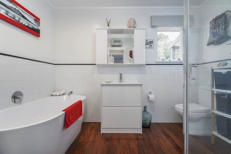 Photo of property in 52 South Highway East, Whitianga, 3510