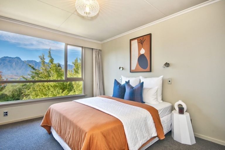 Photo of property in 166 Fernhill Road, Fernhill, Queenstown, 9300