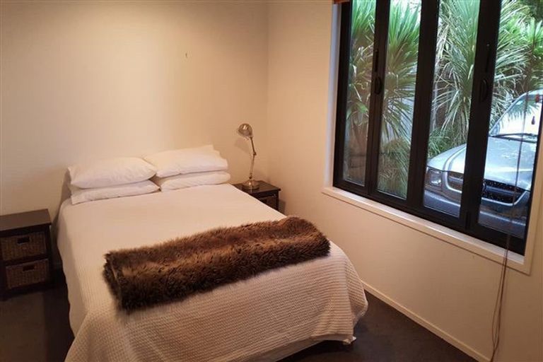 Photo of property in 57 Morley Street, New Plymouth, 4310