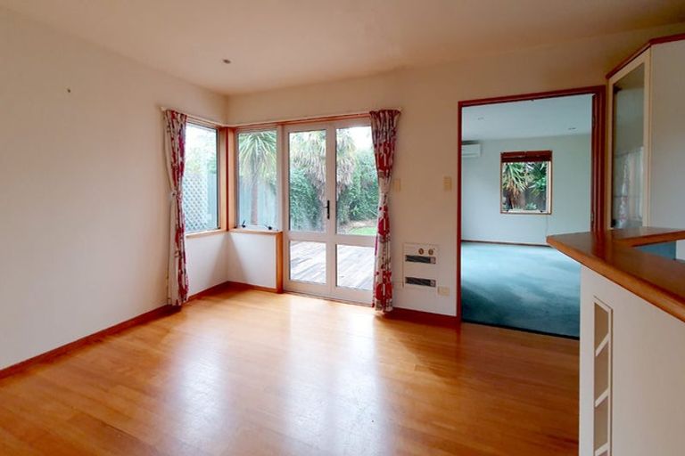 Photo of property in 139c Avonhead Road, Avonhead, Christchurch, 8042