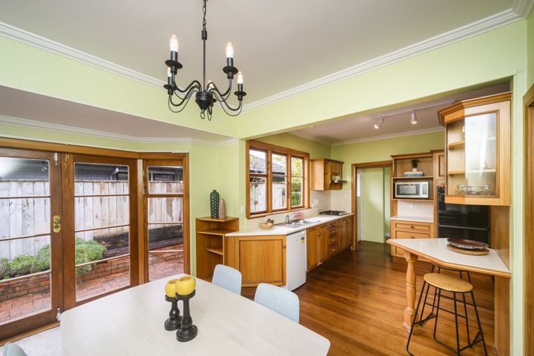 Photo of property in 265 Victoria Avenue, Hokowhitu, Palmerston North, 4410