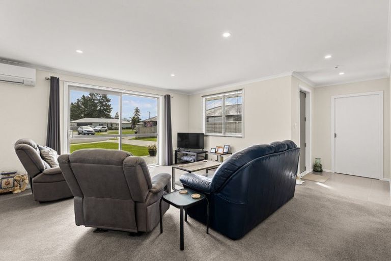 Photo of property in 35 Oldfield Lane, Marton, 4710