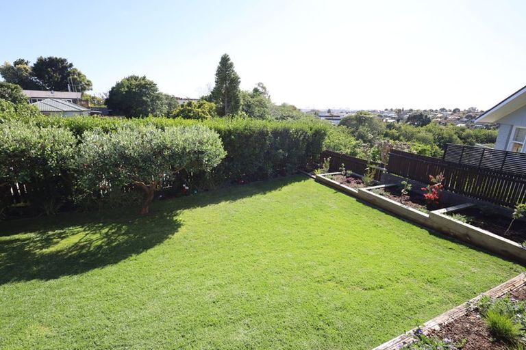 Photo of property in 24 Keilor Road, Otumoetai, Tauranga, 3110